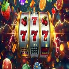 7772